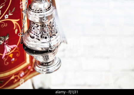 Räuchergefäß aus Silber oder Alpaka zu räuchern in der Karwoche, Spanien Stockfoto