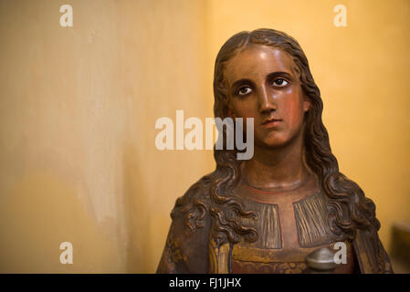 PANAMA-STADT, Panama – Statuen im Oratorium San Felipe Neri im Herzen des historischen Casco Viejo-Viertels von Panama-Stadt, Panama. Sie ist eine der ältesten Kirchen der Stadt und wurde 1688 eingeweiht. Stockfoto