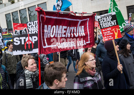 London, UK. 27. Februar 2016. Stoppen Sie Trident Demonstration, organisiert von der Kampagne für nukleare Abrüstung, London, England, UK. 27.02.2016 Credit: Bjanka Kadic/Alamy Live-Nachrichten Stockfoto