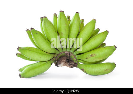 Reihe von frischen grünen jungen Bananen auf weißem Hintergrund Stockfoto