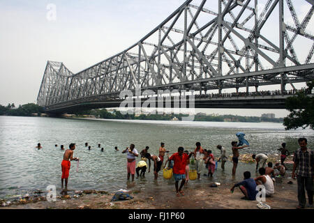 Atemberaubende Howrah Bridge Architektur in Kolkata, Indien Stockfoto