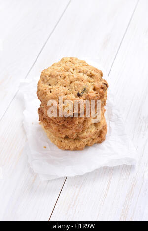 Hafer Cookies auf weißem Hintergrund Stockfoto