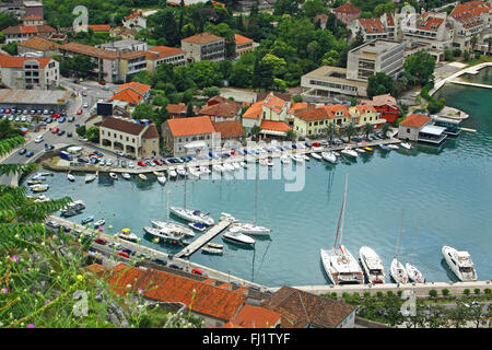 Vogelperspektive des Meeres Hafen von Kotor, Montenegro Stockfoto