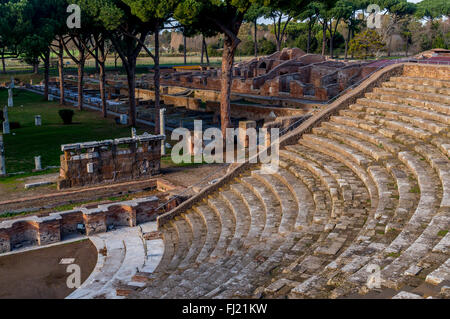 Amphitheater in der alten römischen Stadt Ostia Antica Stockfoto