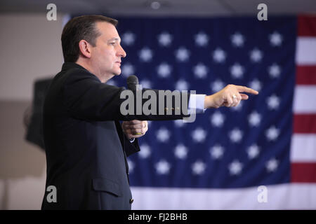 Republikanische Präsidentschaftskandidat Senator Ted Cruz während der mutigen konservativen Nevada Rallye mit Glenn Beck von gehosteten halten das Versprechen PAC im Henderson Convention Center 21. Februar 2016 in Henderson, Nevada. Stockfoto