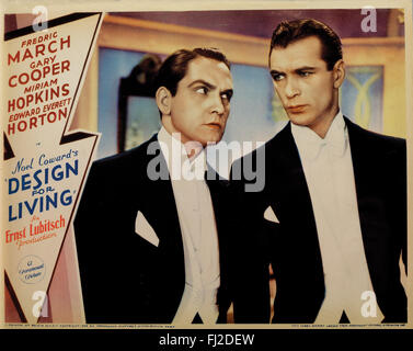 "Design for Living" (Paramount, 1933), Szene Lobby Karte. Darsteller: Fredric March, Gary Cooper, Miriam Hopkins, Edward Everett Horton. Regie: Ernst Lubitsch. Autoren: Noel Coward und Ben Hecht. Artdirector: Hans Dreier. Stockfoto