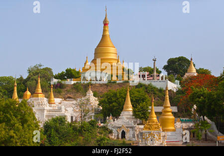 BUDDHISTISCHEN Kloster auf SAGAING Hügel in der Nähe von MANDALAY - MYANMAR Stockfoto