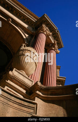 Römische Säulen, die Palace OF FINE ARTS THEATRE - SAN FRANCISCO, Kalifornien schmücken Stockfoto