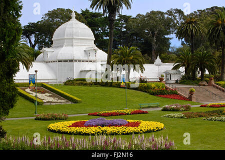 Der Konservator der Blumen ist ein botanisches Gewächshaus im Jahre 1878 erbaut und befindet sich im GOLDEN GATE PARK - SAN FRANCISCO, California