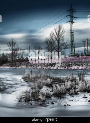 Infrarot-Landschaft Fotografie tschechische Fluss Ostravice im Frühjahr Stockfoto