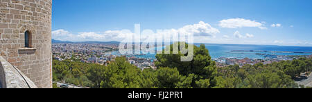 Mallorca, Balearen, Spanien: Panoramablick auf Palma, gesehen vom Schloss Bellver Stockfoto