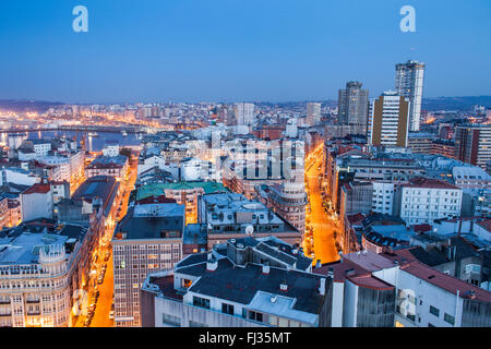 Blick auf die Stadt am rechten Calle de Juan Florez am linken Rua Teresa Herrera, Coruña Stadt, Galicien, Spanien Stockfoto