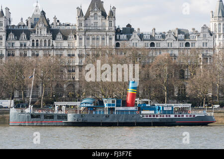 "Tattershall Castle" ist ein ehemaliger Passagier-Fähre ist jetzt ein Pub / Restaurant vor Anker auf der Londoner Themse. Stockfoto