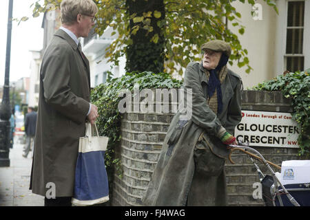 DIE DAME IM VAN (2015) ALEX JENNINGS, MAGGIE SMITH NICHOLAS HYTNER (DIR) MOVIESTORE SAMMLUNG LTD Stockfoto