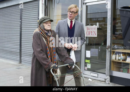 DIE DAME IN DER VAN (2015) MAGGIE SMITH, ALEX JENNINGS NICHOLAS HYTNER (DIR) MOVIESTORE SAMMLUNG LTD Stockfoto