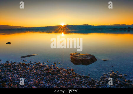 See-Pfäffikon bei Sonnenaufgang, Zuercher Oberland Stockfoto