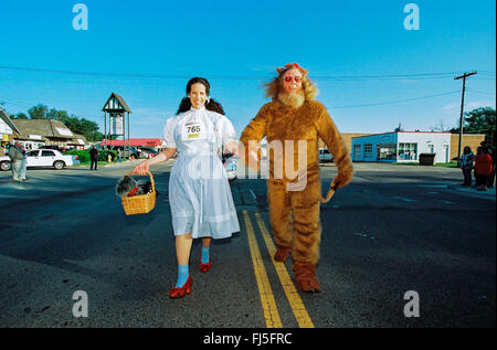 LIBERAL, KS-18 Juni: Die Munchkins auf dem Wizard of Oz Festival in liberalen, Kansas auf 18. Juni 2005. Stockfoto