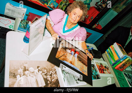 LIBERAL, KS-18 Juni: Die Munchkins auf dem Wizard of Oz Festival in liberalen, Kansas auf 18. Juni 2005. Stockfoto