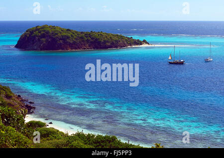 Segelboote auf Tobago Cays, St. Vincent und die Grenadinen Stockfoto