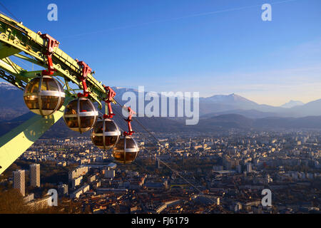 Seilbahn von Bastille über die Stadt Grenoble, Frankreich, Isere Stockfoto