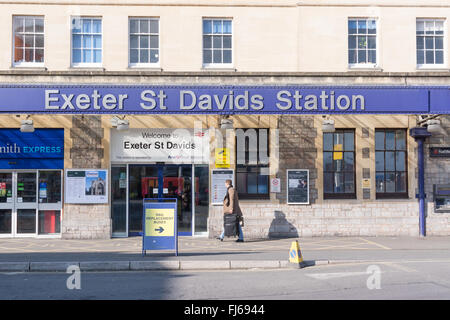 Exeter Str. Davids Station Eingang - Exeter, Devon, England, UK Stockfoto