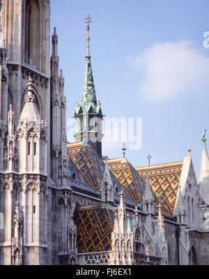 14. Jahrhundert-Matthias-Kirche (Mátyás Templom), Szentháromság Tér, das Burgviertel, Stadtteil Buda, Budapest, Ungarn Stockfoto