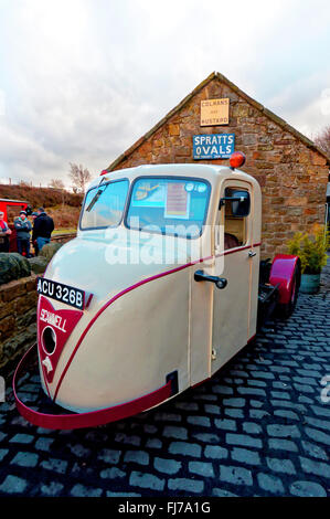 1964 Scammell Skarabäus drei Wheeler LKW bei Biegert Railway Stockfoto