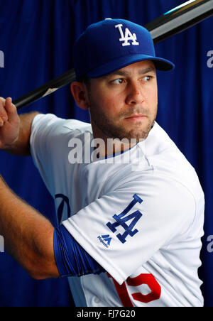 Glendale, AZ, USA. 27. Februar 2016. GLENDALE, AZ -FEB 27, 2015 - | Los Angeles Dodgers Brandon Hicks. | Während Foto-Tag bei den Dodgers Camelback Ranch-Glendale Frühling Schulungseinrichtung fotografiert. (K.c. Alfred / San Diego Union-Tribune © K.C. Alfred/U-T San Diego/ZUMA Draht/Alamy Live News Stockfoto