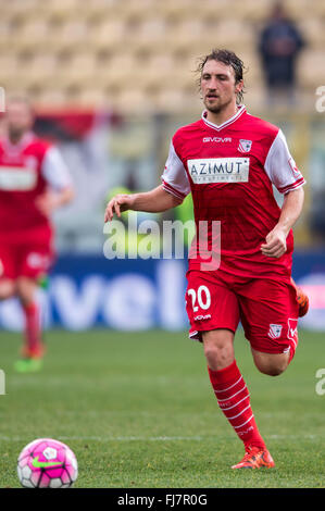 Modena, Italien. 28. Februar 2016. Lorenzo Lollo (Carpi) Fußball: Italienische "Serie A" match zwischen Carpi FC 1: 1 Atalanta im Stadio Alberto Braglia in Modena, Italien. © Maurizio Borsari/AFLO/Alamy Live-Nachrichten Stockfoto