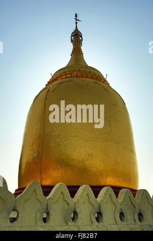 Gold Bupaya Pagode in Old Bagan, Bagan, Myanmar (Burma) Stockfoto