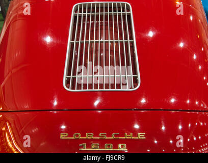 Lufteinlässe eines Luxus-Sportwagens Porsche 356A, 1957. Stockfoto