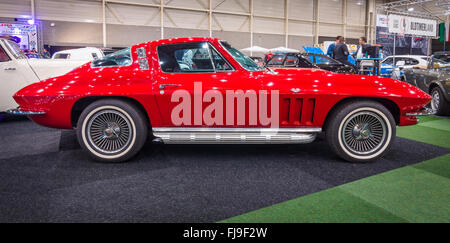 Sport Auto Chevrolet Corvette C2 "Sting Ray", 1965. Stockfoto