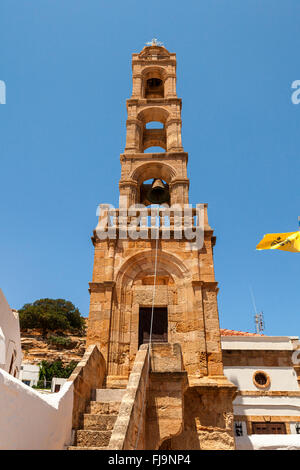 Glockenturm der Kirche der Panagia in Lindos auf Rhodos. Stockfoto