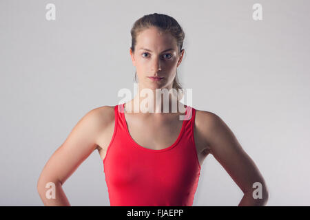 Frau, Athlet, zu erreichen, Entschlossenheit, Action, Fitness, Training, aktiv, Erwachsener, sportlich, run, Haltung, Brünette, Wettbewerb, bereit, Weiblich Stockfoto