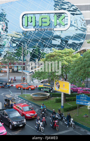 MBK Shopping Center, außen im Zentrum von Bangkok Stockfoto