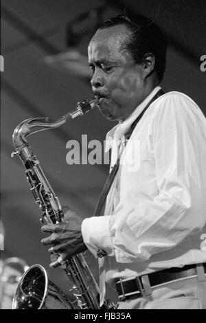 Buddy Tate bei einem jazz Festival, am ehesten die 1982 Kool Jazz Festival in Stanhope New Jersey, Hough ist dies etwas unsicher. Stockfoto