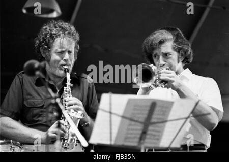 Bob Wilber am Saxophon und Mike Canonico an der Trompete auf dem Kool Jazz Festival in Stanhope, New Jersey, Juni 1982. Stockfoto