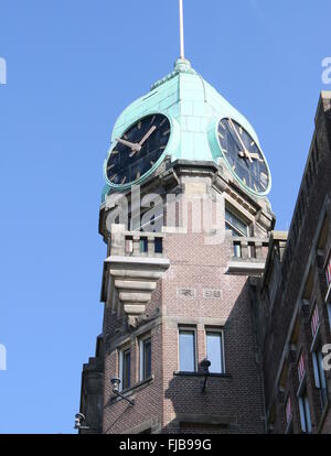 Turm des Hotel New York in Rotterdam, Niederlande. Ehemaligen Büros der Holland America Line. Jugendstil, Anfang des 20. Jahrhunderts. Stockfoto