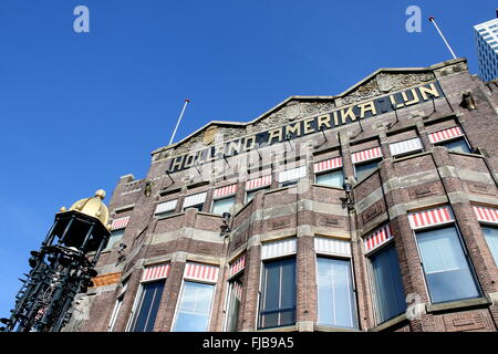 Fassade des Hotel New York in Rotterdam, Niederlande. Ehemaligen Büros der Holland America Line. Art Nouveau-Stil aus dem Jahre 1917 Stockfoto