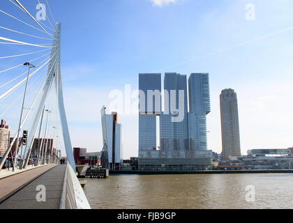 "De Rotterdam" komplexe (2013) auf Wilhelminapier, Rotterdam, entworfen vom niederländischen Architekten Rem Koolhaas. Von Erasmus-Brücke aus gesehen Stockfoto
