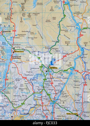 Fahrplan des Lake District Lake Windermere mit einer Karte-Pin in der Stadt Kendal zeigen. Stockfoto