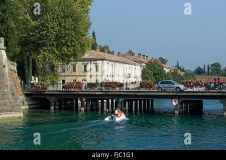 Peschiera del Garda, Venetien, Italien | Peschiera del Garda, Veneto, Italien Stockfoto