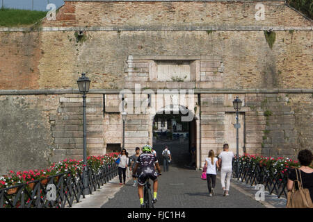 Porta-Brescia, Peschiera del Garda, Venetien, Italien | Porta Brescia, Peschiera del Garda, Veneto, Italien Stockfoto