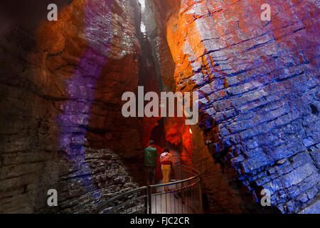 Cascata del Varone, Wasserfall im Canyon, Riva del Garda, Gardasee, Trentino, Italien Stockfoto