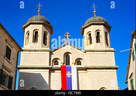 St.-Nikolaus-Kirche am St. Luke Platz in der Altstadt von Kotor, Montenegro Stockfoto