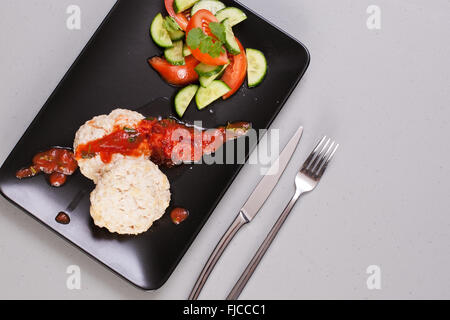 Fleischbällchen mit gedämpft Stockfoto