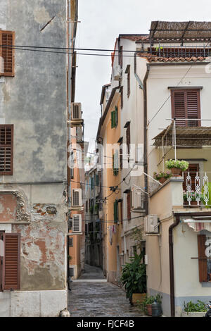 Alte Gasse in Piran, Slowenien Stockfoto