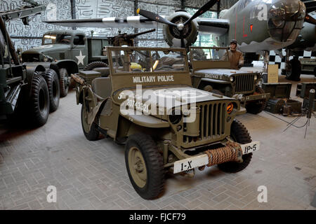 Ein amerikanisches WWII Ford GPW (Jeep) im Kriegsmuseum Overloon in Overloon, Niederlande. Stockfoto