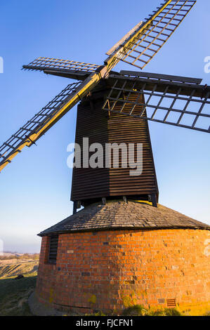 Brill Windmühle auf einer klaren Wintern Morgen, Brill Hill, Buckinghamshire, England, UK Stockfoto