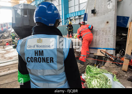 Dartford, London, UK. 1. März 2016. Ein Untersuchungsrichter am Unified Response Trainingspunkte: Peter Manning/Alamy Live News Stockfoto